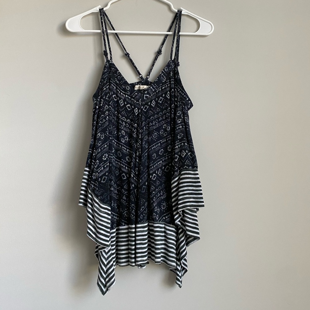 S Black/grey patterned boho adjustable tank